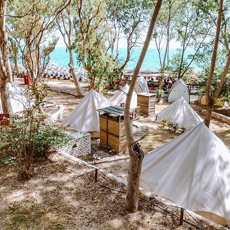 Burano Camping Beach-Bar Nea Thesi Ngoại thất bức ảnh