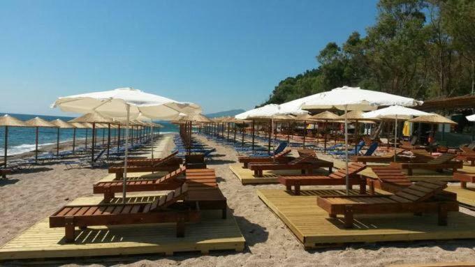 Burano Camping Beach-Bar Nea Thesi Ngoại thất bức ảnh